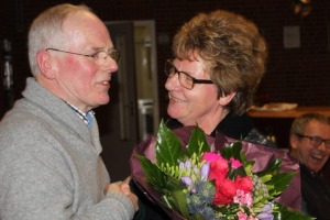 Bestuurswisseling : Brigit Klein Hofmeyer maakt plaats in het bestuur voor haar man Gerard.